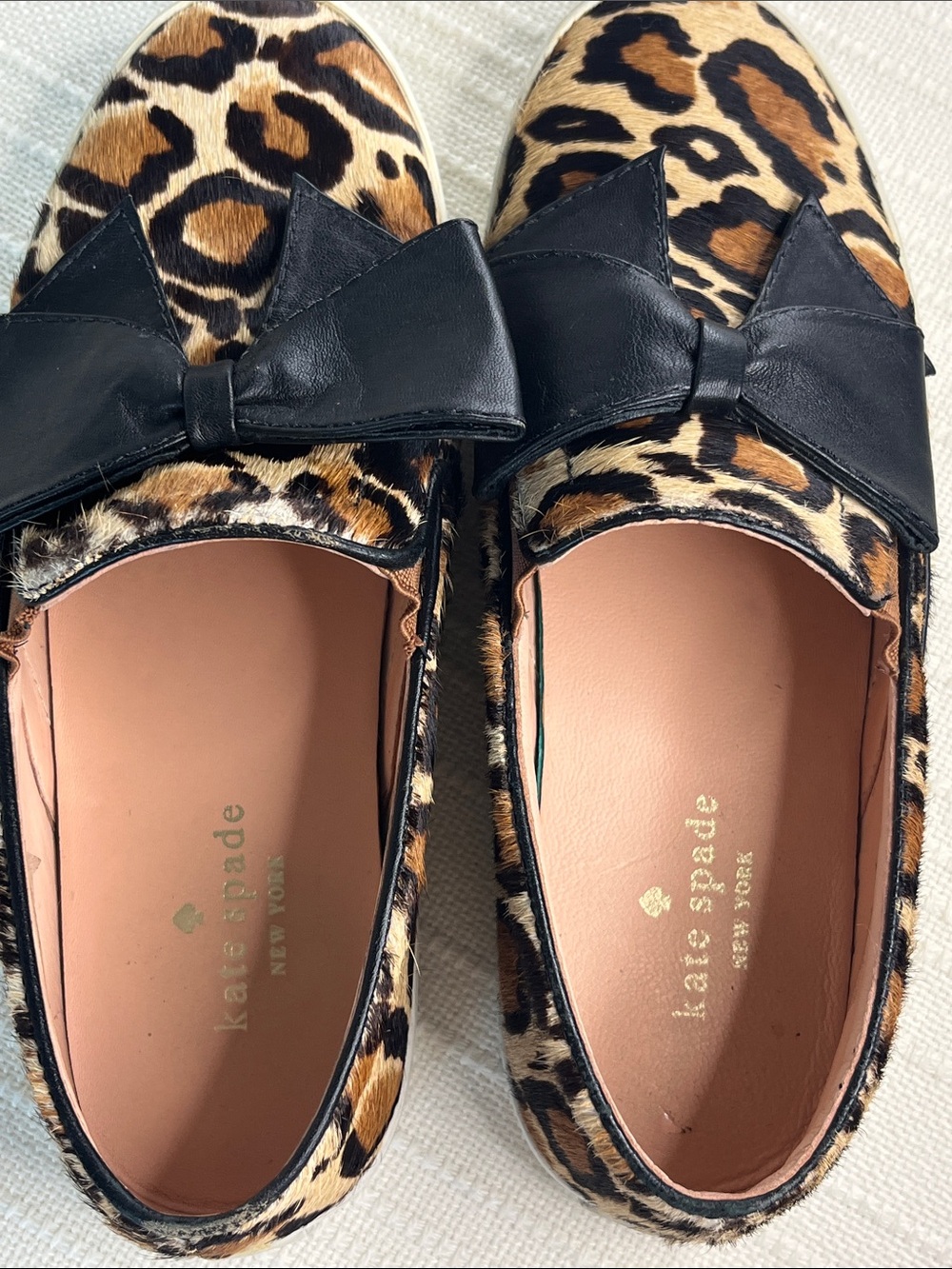 Kate Spade Leopard Print Slip-On Sneakers Black leather Bow Detail, real fur
